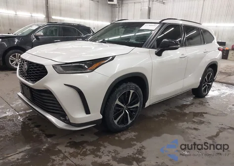 2021 Toyota Highlander Xse z USA, uszkodzony, nr VIN 5TDLZRBHXMS066651